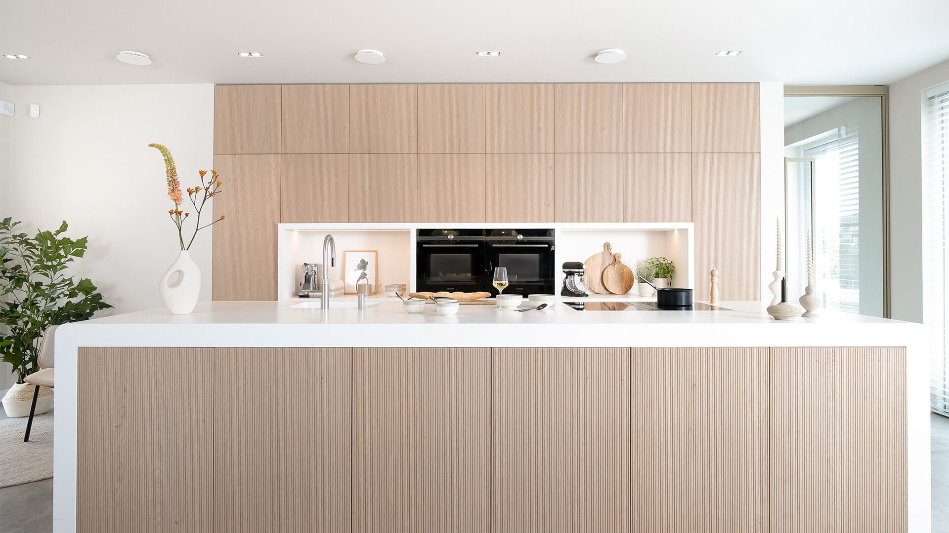 Grando videogame form background