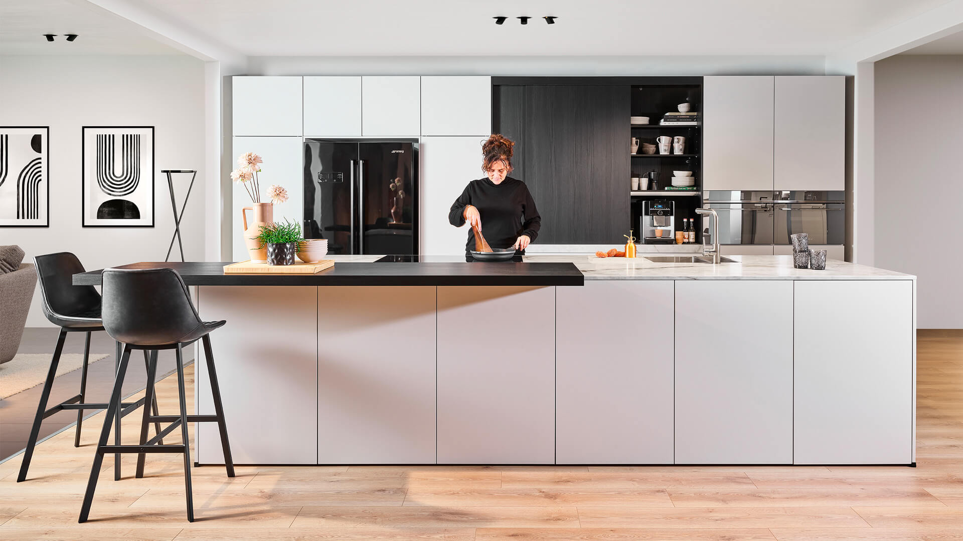 Grando videogame intro background